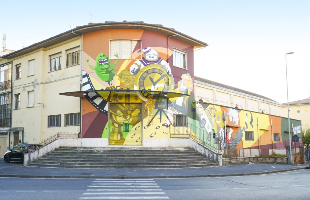 Be the way of your dreams Be the way of your dreams - Galleria fotografica: "Il murale completato"